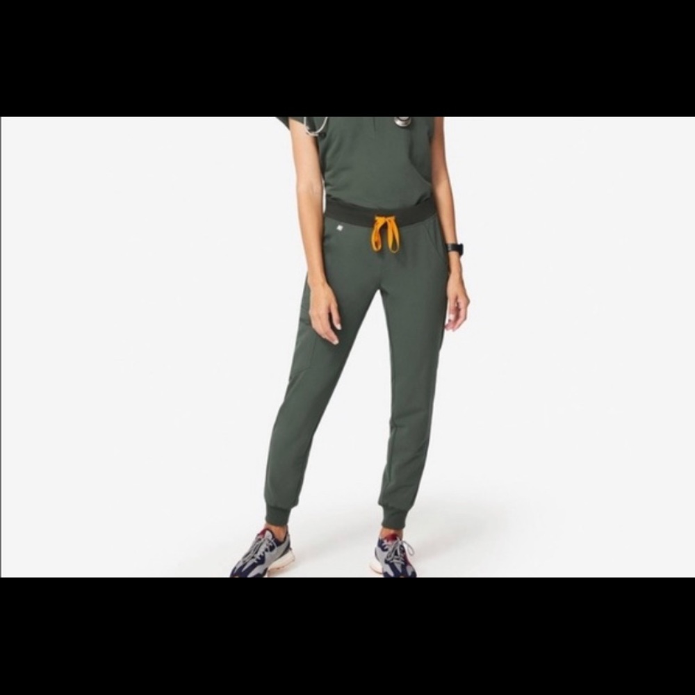 Figs scub pants Moss